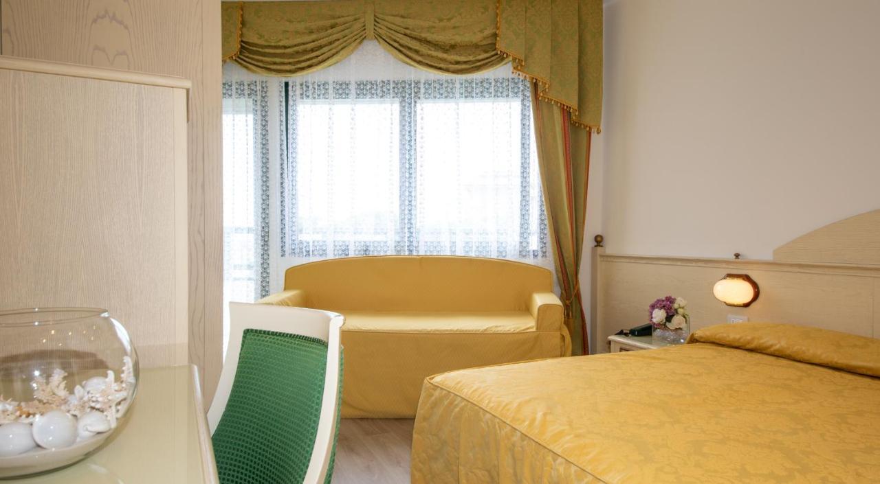 Hotel Carlton Jesolo Extérieur photo