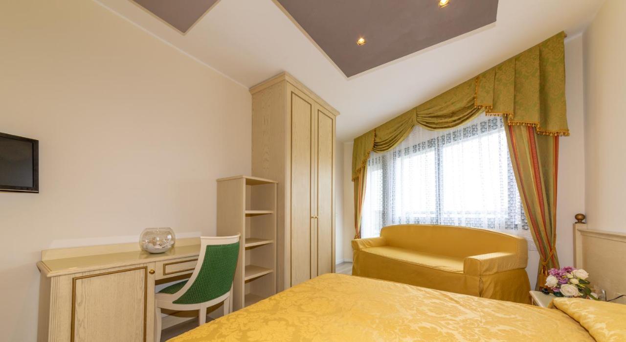 Hotel Carlton Jesolo Extérieur photo