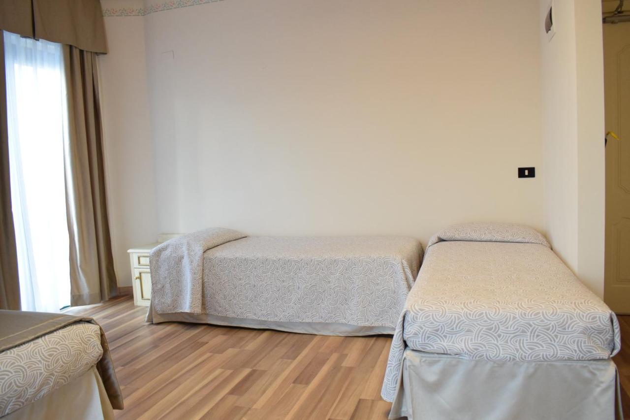 Hotel Carlton Jesolo Extérieur photo